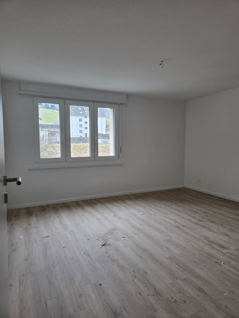 Charmantes 3.5-Zimmer-Wohnung mit Panoramablick in Sonceboz-Sombeval (6)