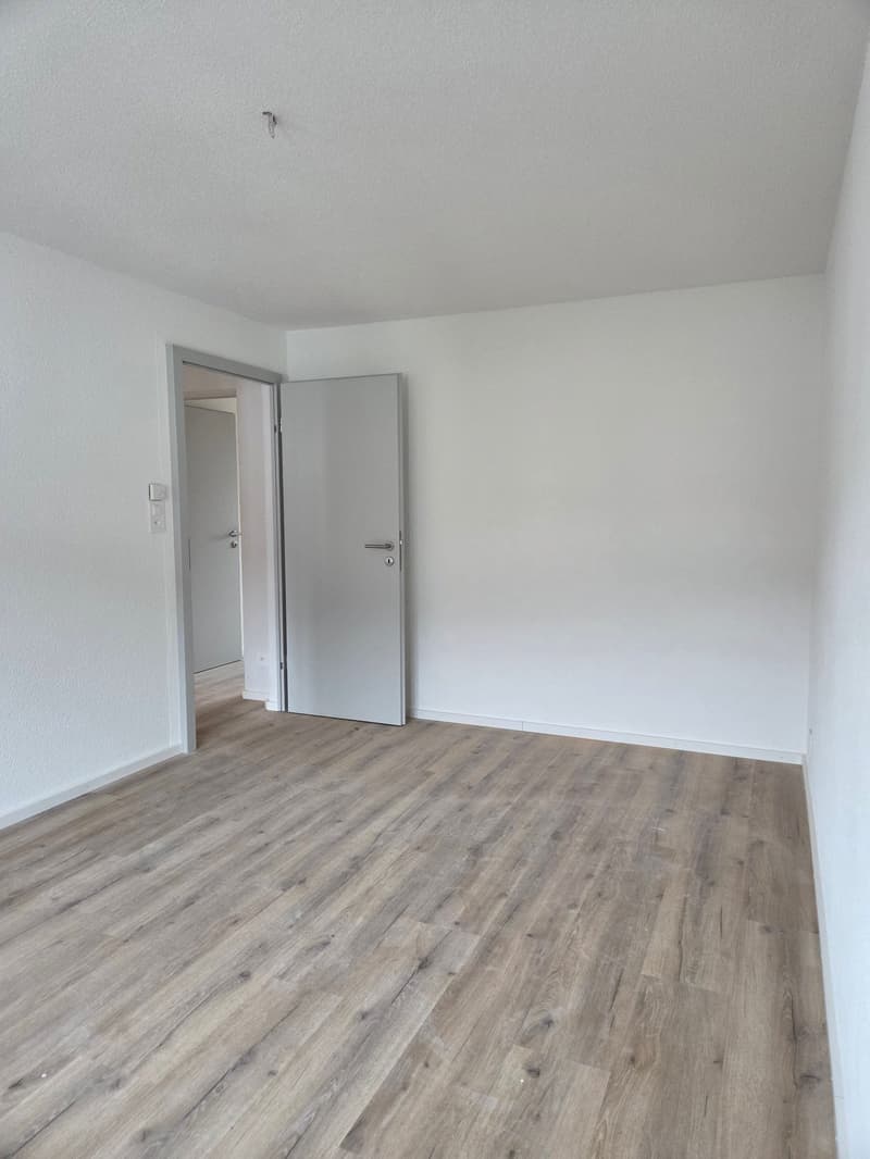 Charmantes 3.5-Zimmer-Wohnung mit Panoramablick in Sonceboz-Sombeval (7)