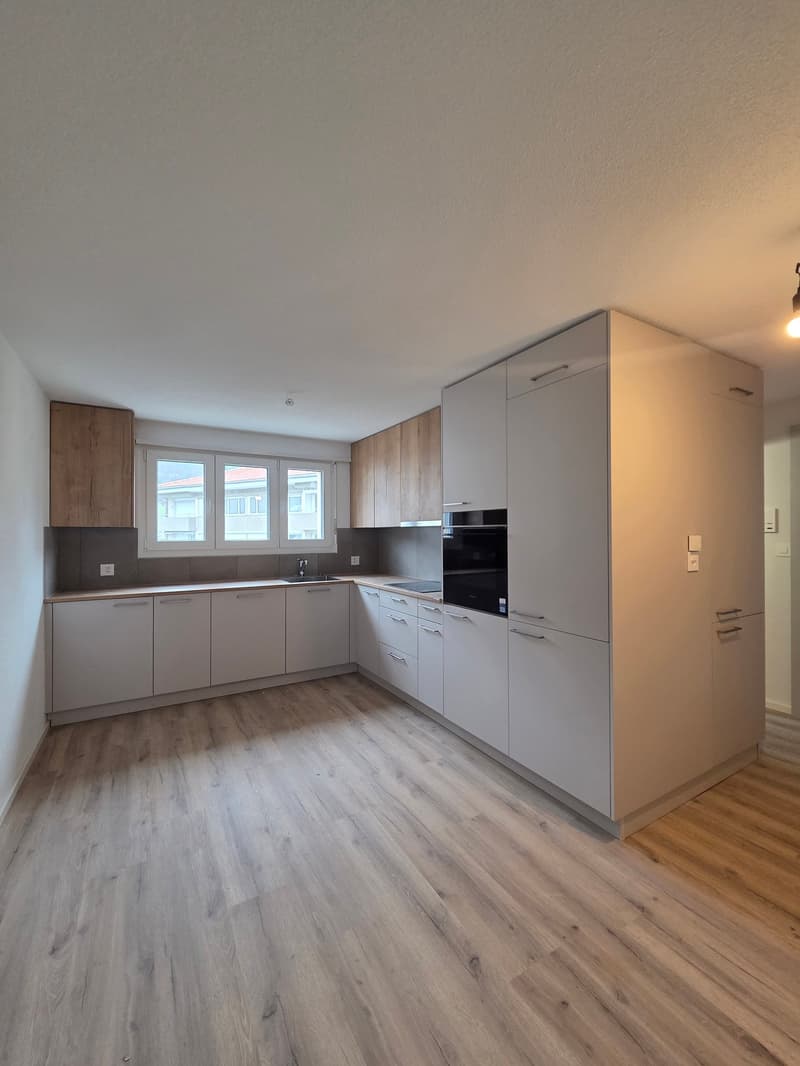 Charmantes 3.5-Zimmer-Wohnung mit Panoramablick in Sonceboz-Sombeval (1)