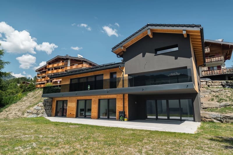 Nuovo chalet a Crans-Montana con vista panoramica. (4)