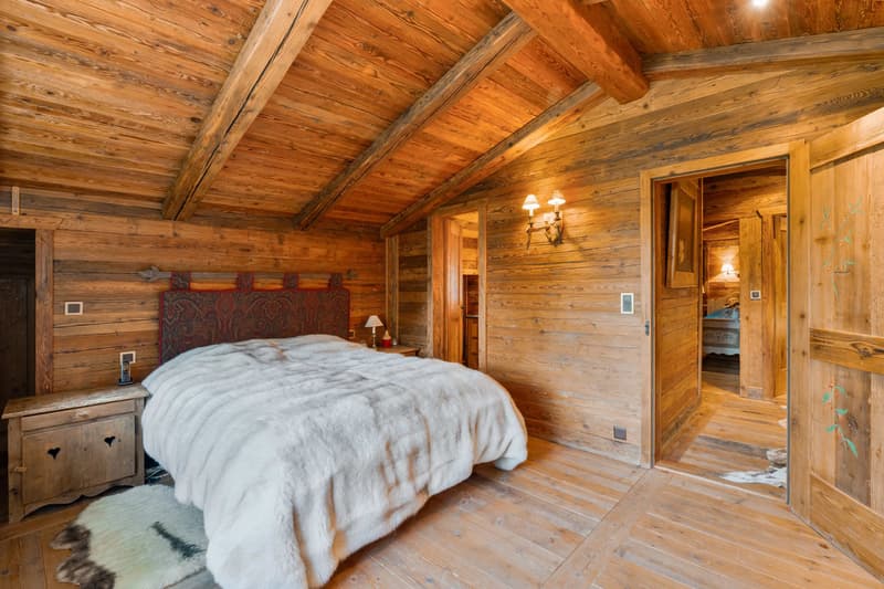 Chalet eccezionale a pochi passi dal campo da golf di Crans-Montana (12)