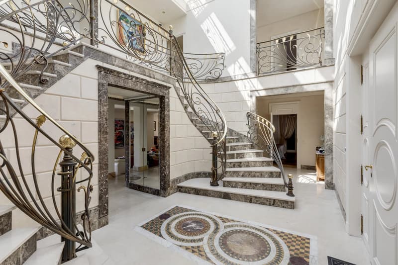 A Jewel of Elegance and Exclusivity Adjacent to the Lausanne Golf Course. (3)