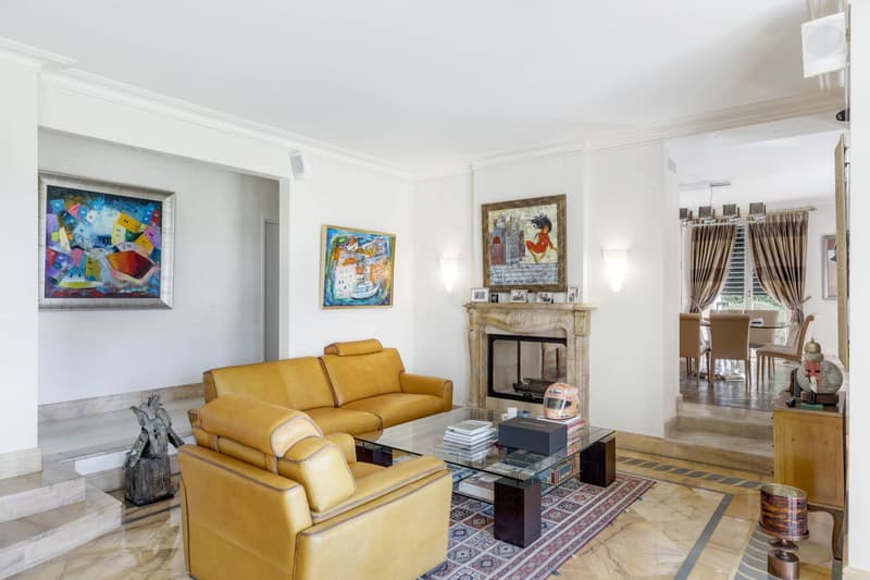A Jewel of Elegance and Exclusivity Adjacent to the Lausanne Golf Course. (5)