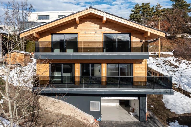 Chalet à Lens où le confort contemporain rencontre l'art de vivre alpin (1)