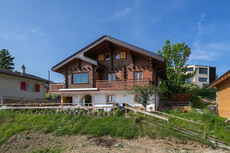 Chalet a Lens con vista mozzafiato sulla valle (1)