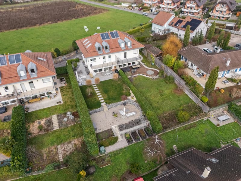 Villa semi-détachée élégante avec vue panoramique sur le lac et les Alpes (12)