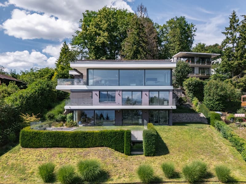 Exceptional Contemporary Villa with Panoramic Views over Lake Geneva and the Alps (1)