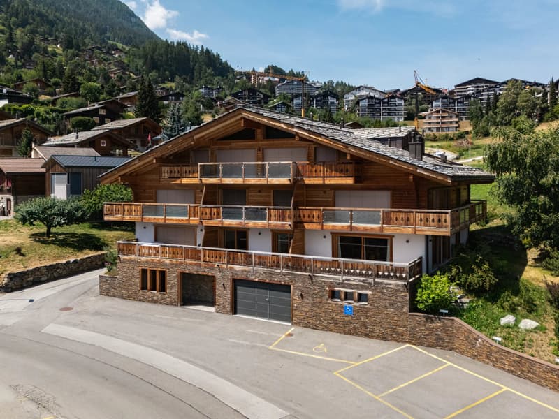 Appartamento elegante di 3,5 locali con balcone nel cuore di Nendaz (11)