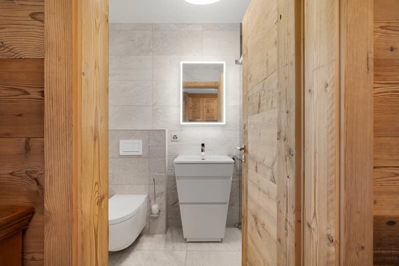 Appartamento elegante di lusso 4,5 locali con terrazza, giardino privato e vista panoramica sulle Alpi (5)