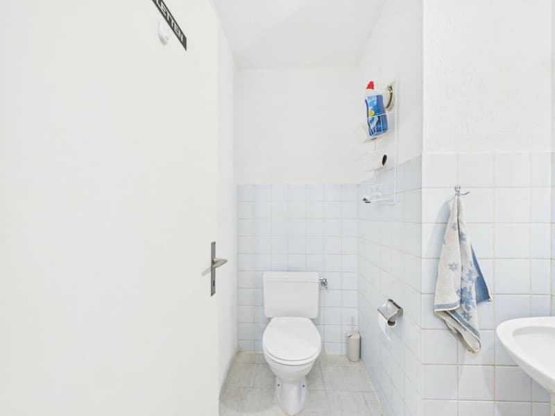 Well-maintained office on two floors on Feldbergstrasse (7)