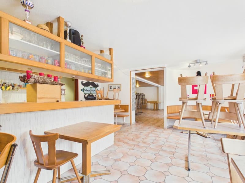 Ristorante spazioso a Ederswiler in affitto (2)