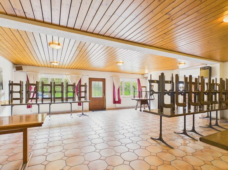 Ristorante spazioso a Ederswiler in affitto (4)