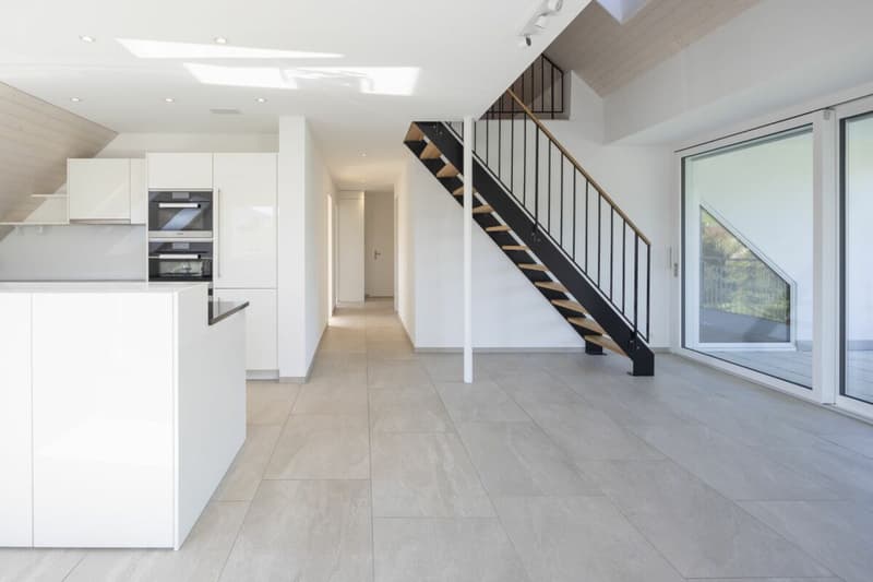 Dreamy 3.5 room apartment with gallery and balcony (5)
