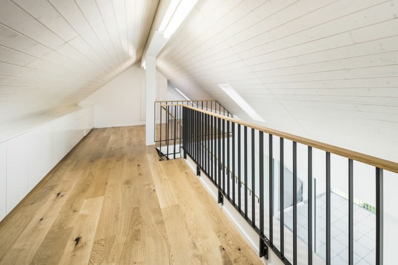 Dreamy 3.5 room apartment with gallery and balcony (11)