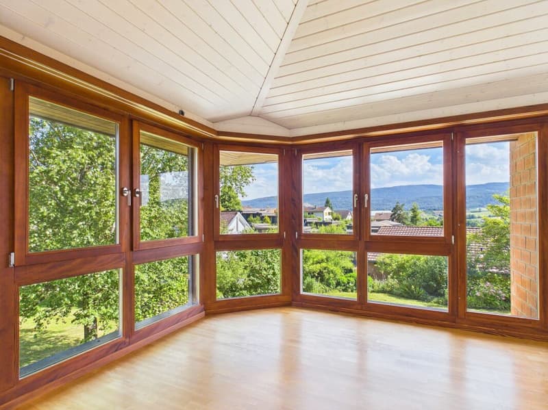 Spacious single-family house with bright rooms in a prime location (3)
