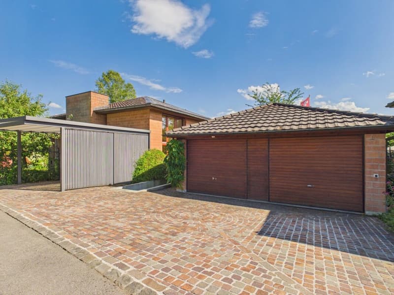 Spacious single-family house with bright rooms in a prime location (16)