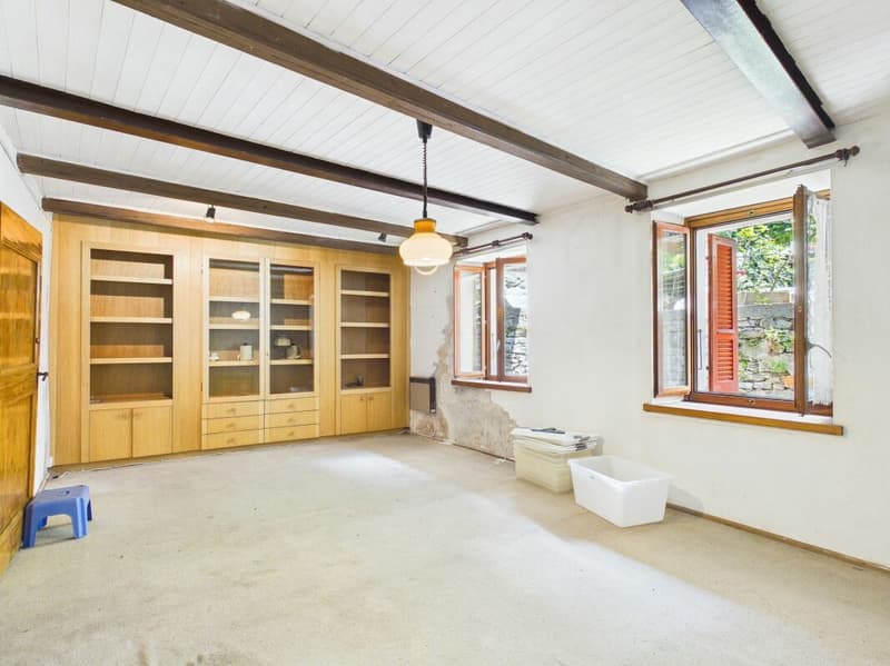 Charming Ticino house with rustico in an idyllic location (12)