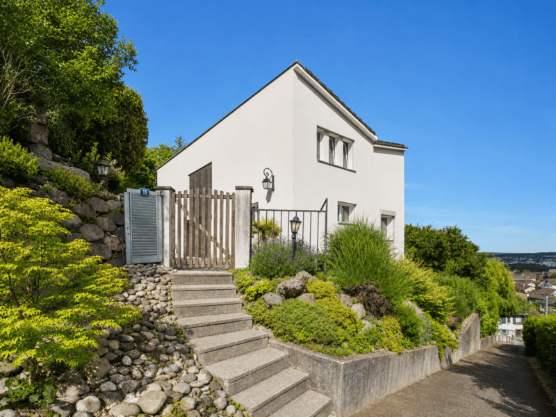 Seltene Gelegenheit! Modernes Einfamilienhaus mit Traumhafter Weitsicht, Wellnessbereich und viel Luxus (15)