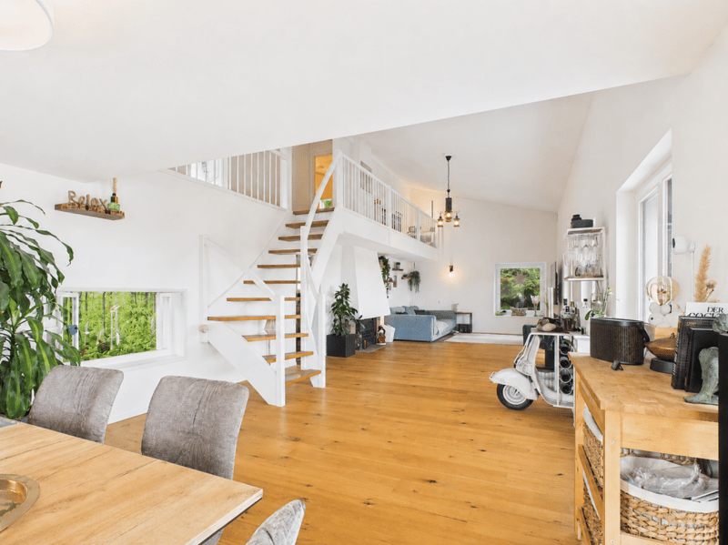 Seltene Gelegenheit! Modernes Einfamilienhaus mit Traumhafter Weitsicht, Wellnessbereich und viel Luxus (2)