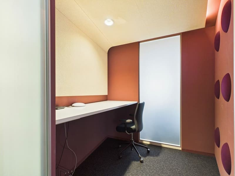 Modern Office Space in the Heart of Zurich (9)