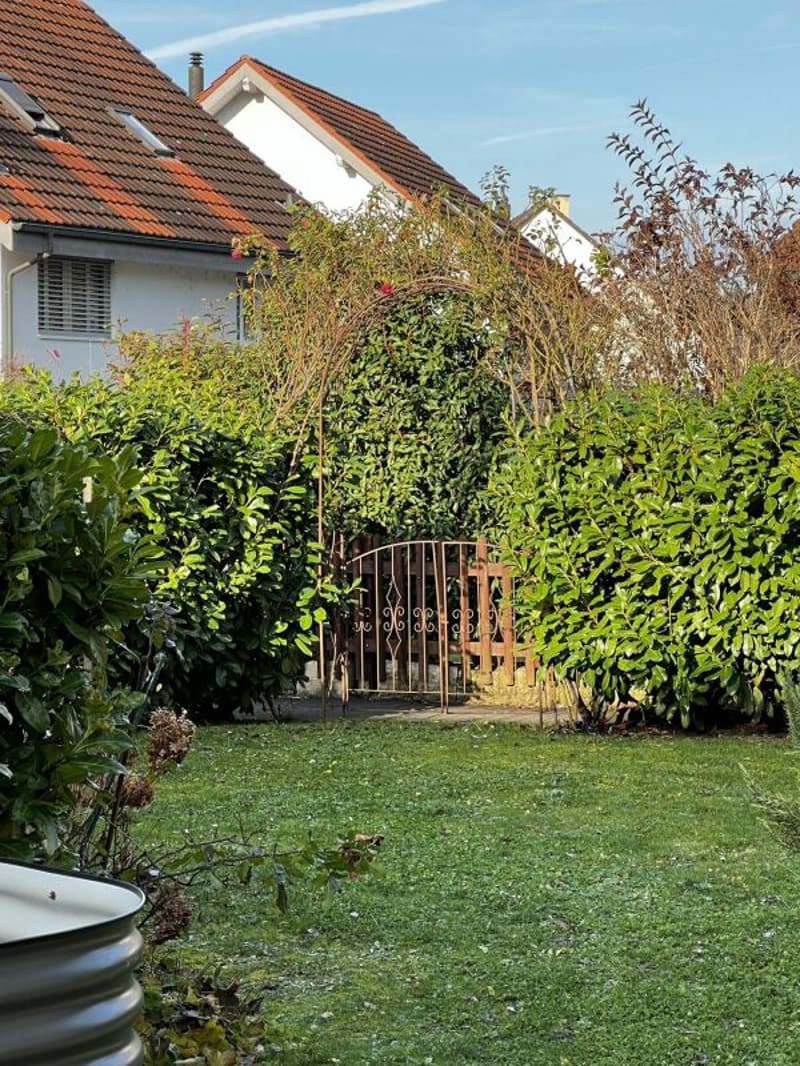 Spacious family house with garden and unobstructable view in Magden (9)