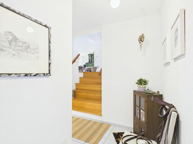 Bright 4.5-room garden apartment with garden seating area (2)