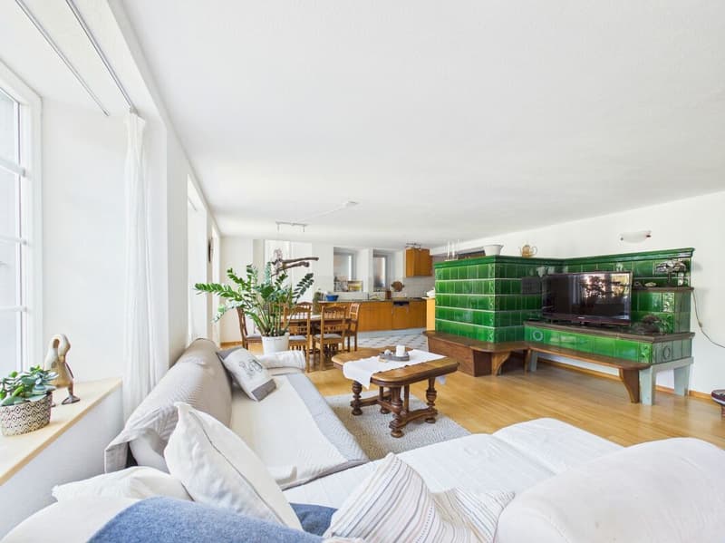 Bright 4.5-room garden apartment with garden seating area (1)