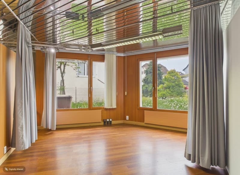Detached villa with spa, commercial unit and plenty of design flexibility (32)