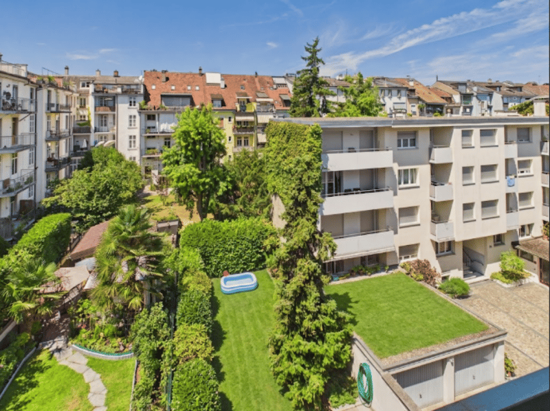 Helle 4.5-Zimmer-Wohnung mit Weitblick & Gartenmitbenutzung (2)