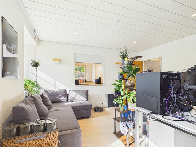 Maisonette spacieuse de 5,5 pièces avec 177 m² et deux balcons (18)