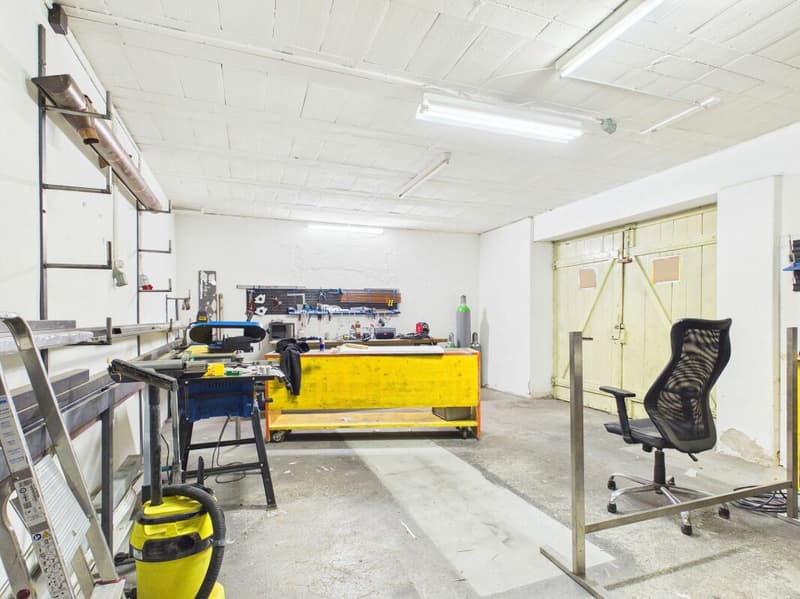 Maisonette spacieuse de 5,5 pièces avec 177 m² et deux balcons (30)