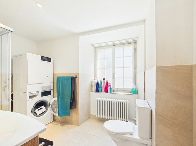 Maisonette spacieuse de 5,5 pièces avec 177 m² et deux balcons (12)