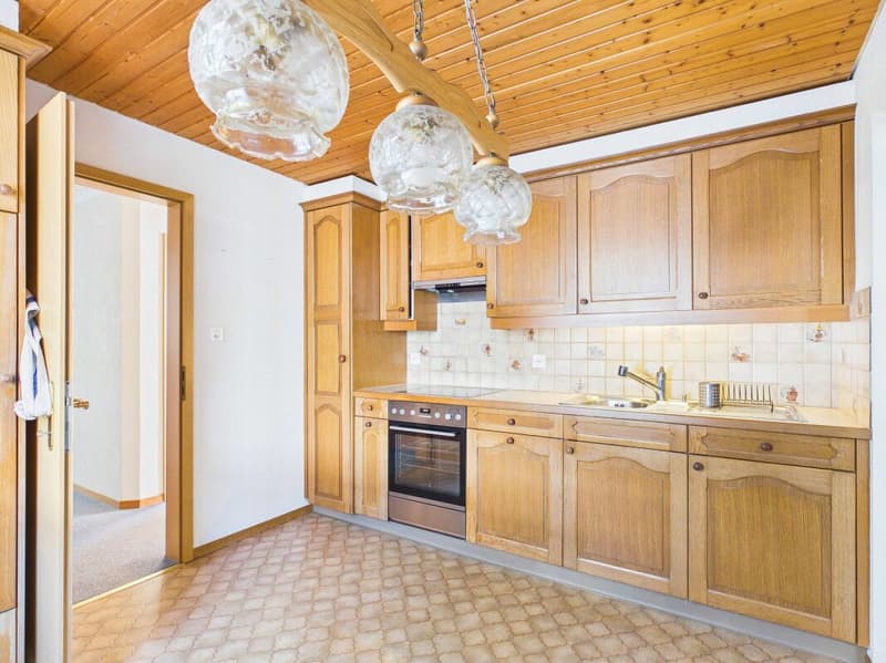 A real gem in a sought-after residential area (8)