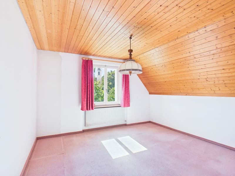 A real gem in a sought-after residential area (4)