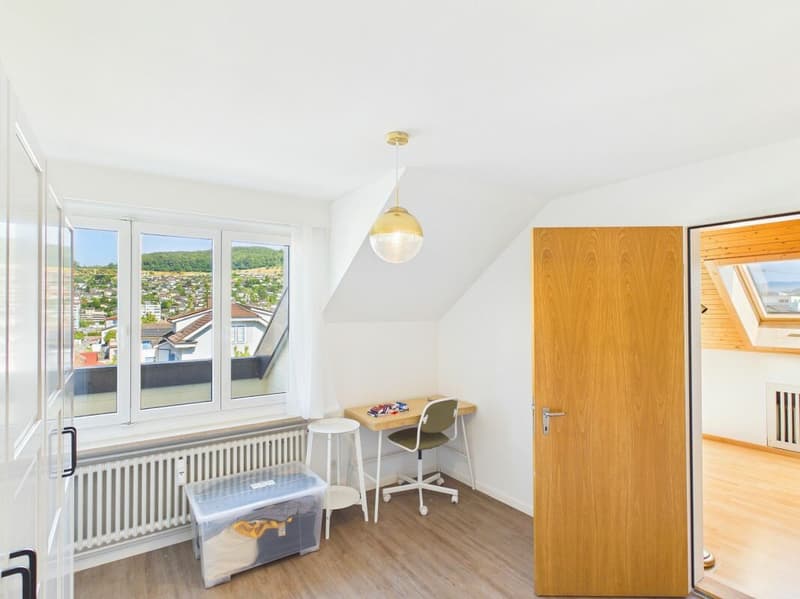 Spacious attic apartment in prime location in Frenkendorf (9)
