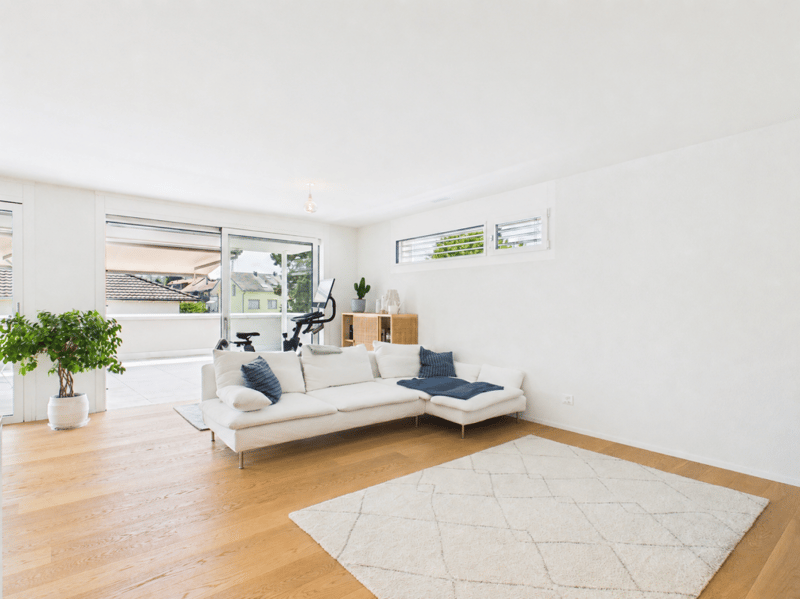 Exklusive 3.5-Zimmer-Attikawohnung mit grosszügigen Aussenflächen in Binningen (8)