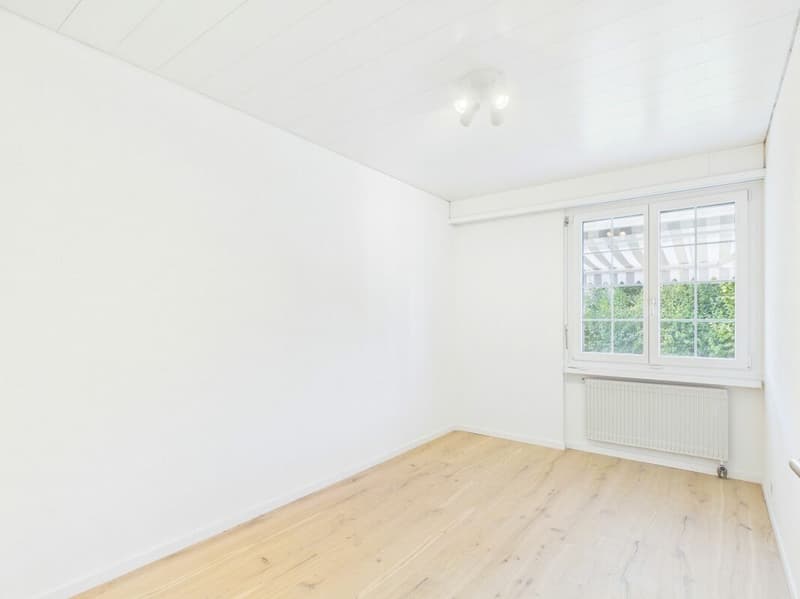Maison unifamiliale indépendante avec jardin d'hiver, cheminée et sauna dans un endroit calme (7)