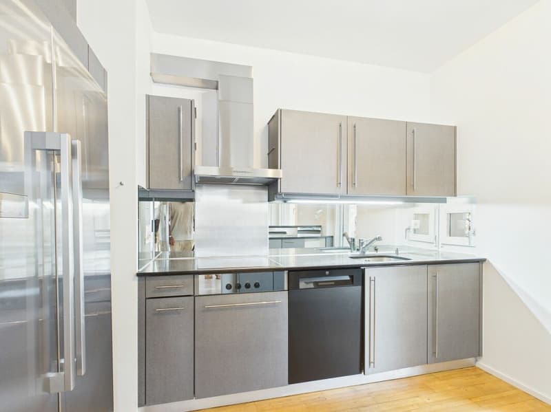 Stylish living on Bruderholz with chimney, balcony, terrace, and ornamental garden (15)