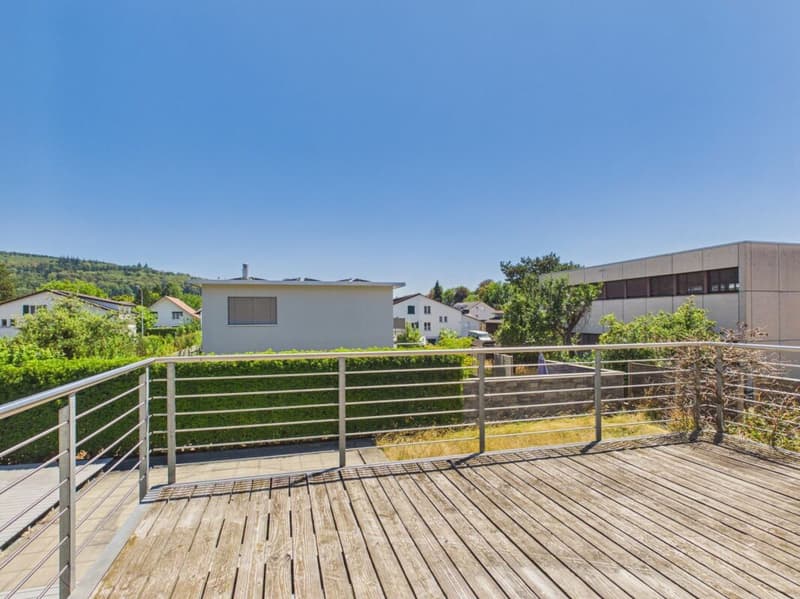 Charming single-family house with large garden and converted attic (8)