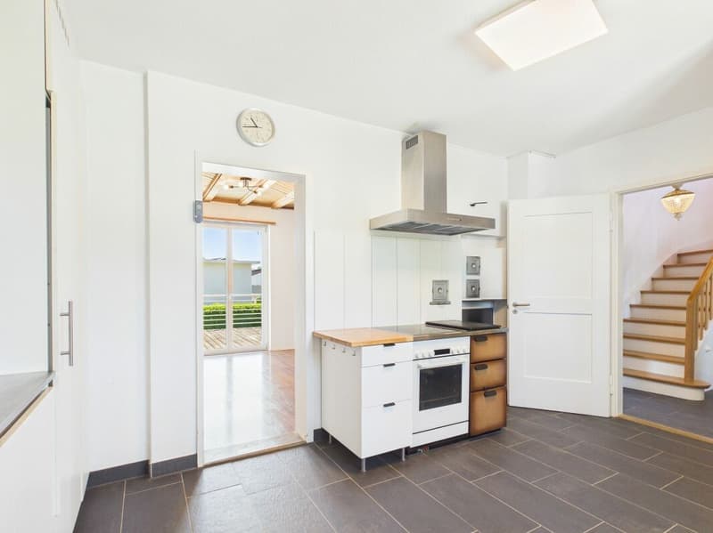 Charming single-family house with large garden and converted attic (4)