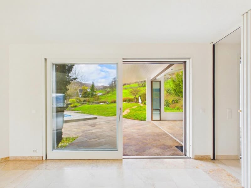Villa di lusso con vista imprenabile e molta privacy a Frenkendorf (11)
