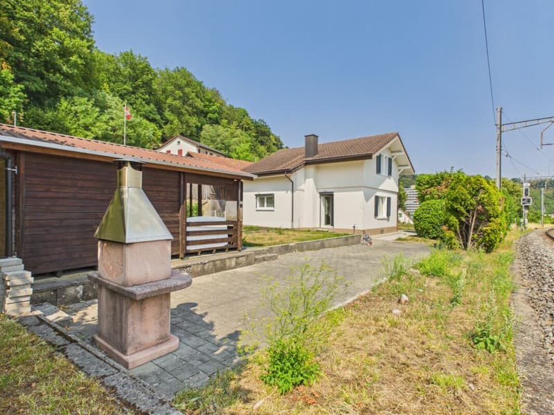 First occupancy: Completely renovated 4.5-room single-family house with large garden & plenty of space (13)