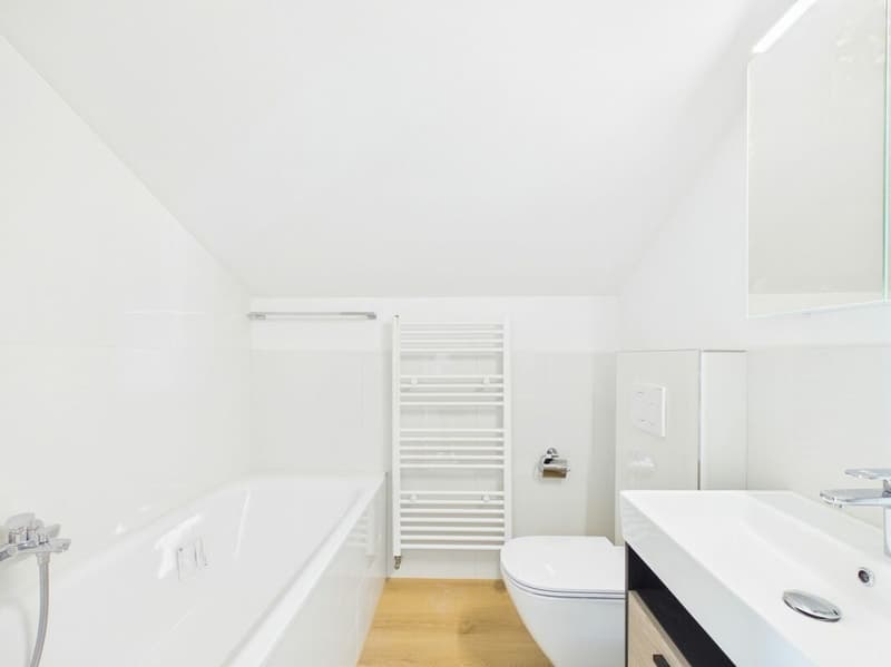 First occupancy: Completely renovated 4.5-room single-family house with large garden & plenty of space (12)