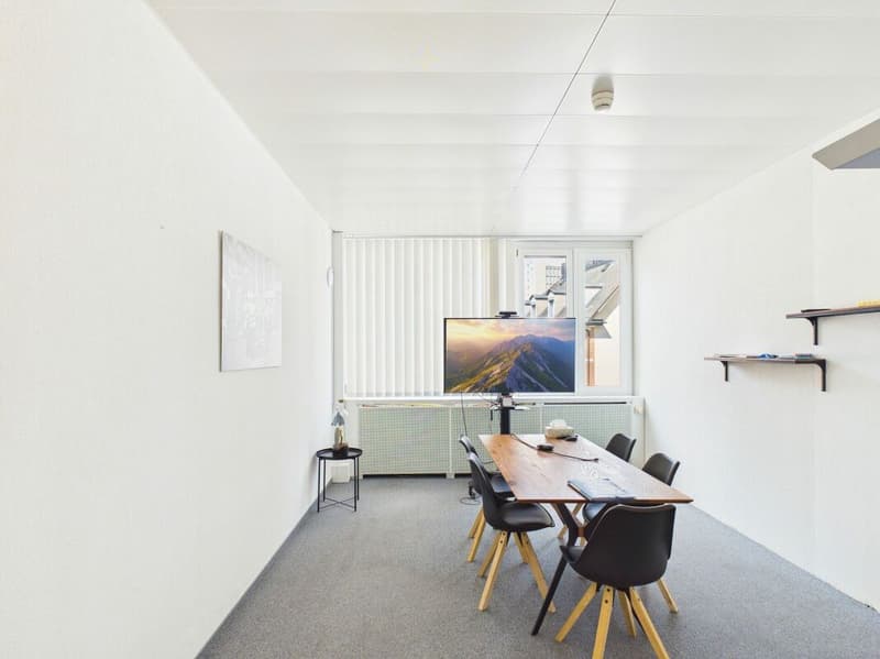 Geräumige Büroräume zu vermieten: 120 m² (8)