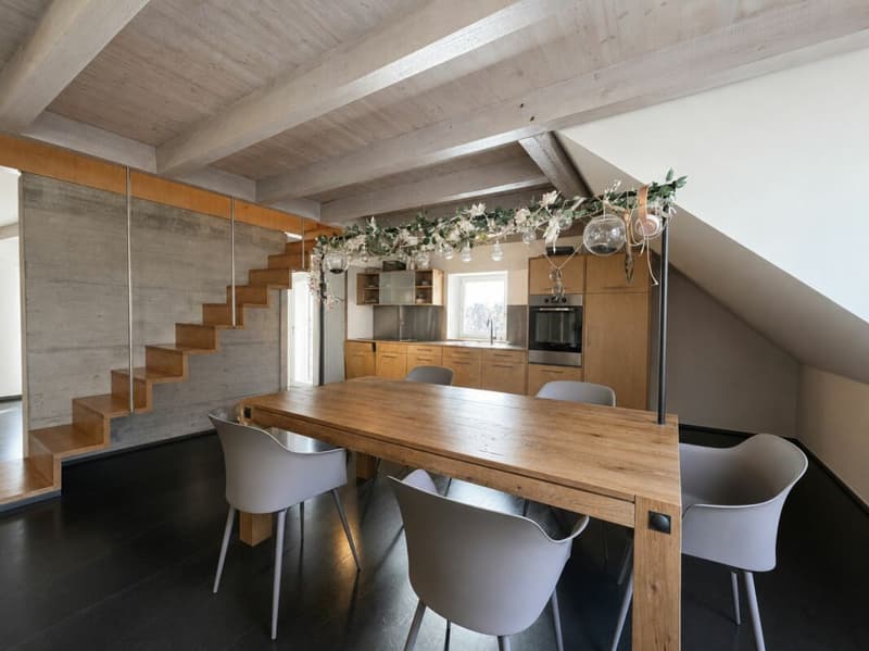 2.5-Zimmer-Wohnung mit Aare-, Berg- und Weitblick in Brugg (2)