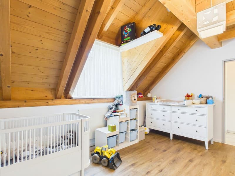 Grosszügige Maisonette Wohnung mit Balkon und Cheminée Kopie (11)
