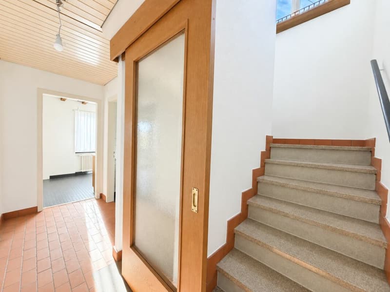 Charmantes 5.5-Zimmer Einfamilienhaus mit grossem Garten in Buchs AG (7)