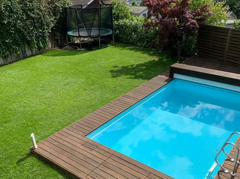 Grosszügiges Einfamilienhaus mit Pool und Garten - Wohnen mit Weitblick in Füllinsdorf (30)
