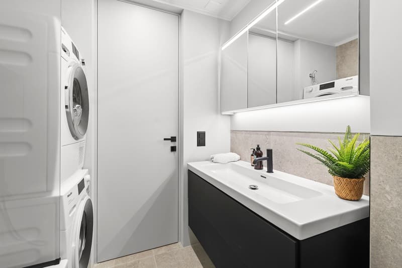 Helle 4.5-Zimmer-Terrassenwohnung in Adliswil – ab sofort verfügbar! (5)