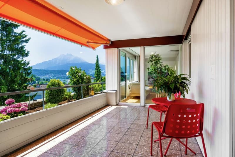 Exclusive living with lake panorama and Pilatus view (9)
